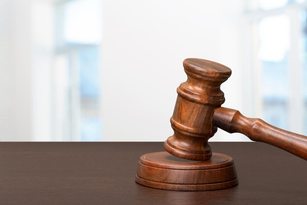 Oman's Sultan introduces changes to laws regulating the marriage of Omani citizens to foreigners