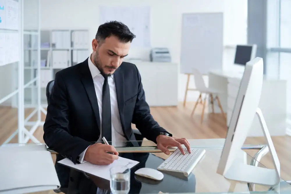 What is the Process for Registering a Trade License in Dubai